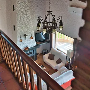  Chalet El Valle Dorado